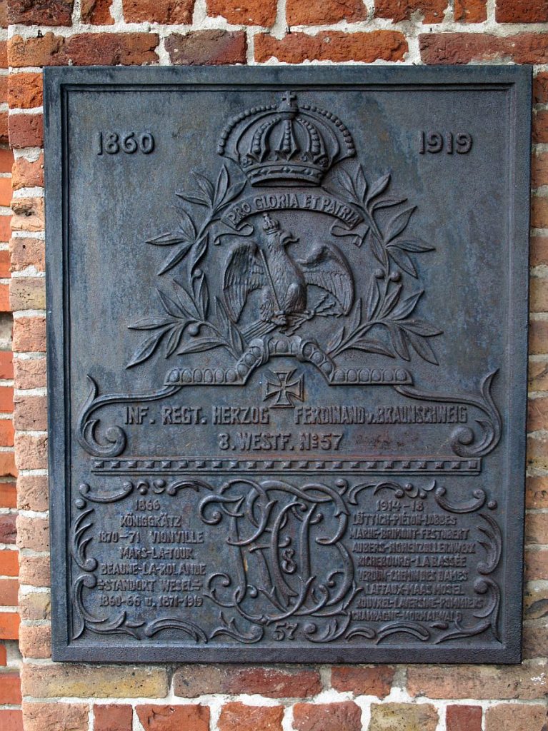 Regimentsschild an der Schill-Kasematte in Wesel