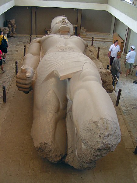 Kolossalstatue Ramses II.